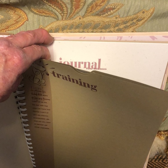 THE PET TRACKER (Dog) Organizer/Binder NEW! - Picture 11 of 14